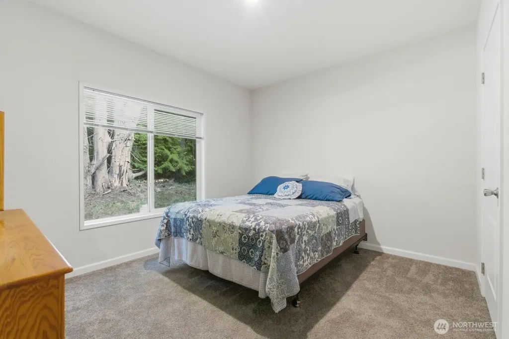 29377 Scenic Drive NE Poulsbo WA 98370