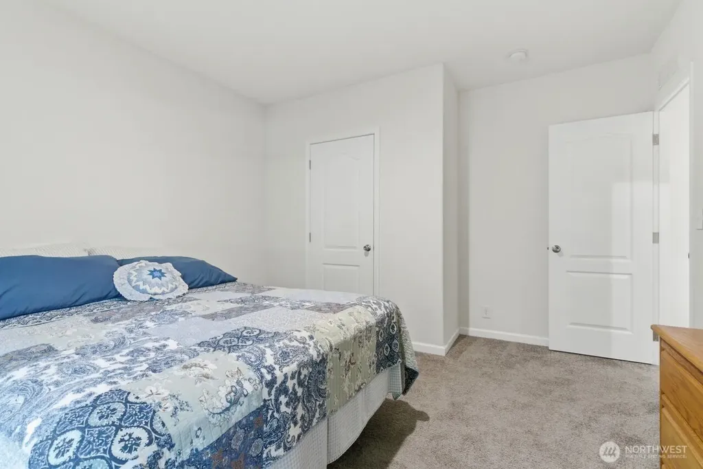 29377 Scenic Drive NE Poulsbo WA 98370