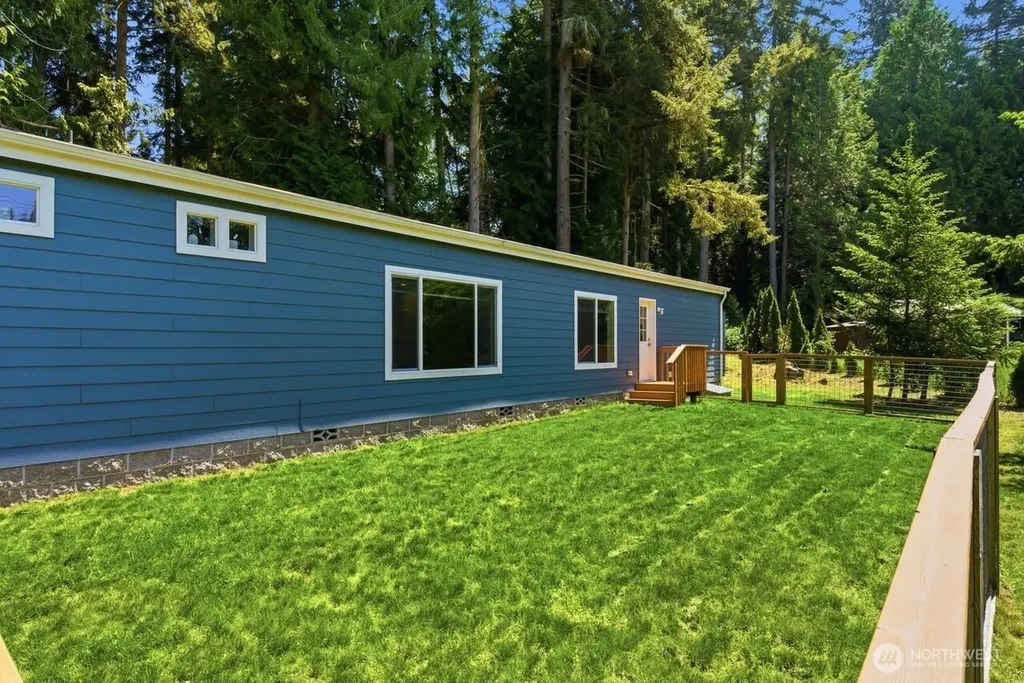 29377 Scenic Drive NE Poulsbo WA 98370