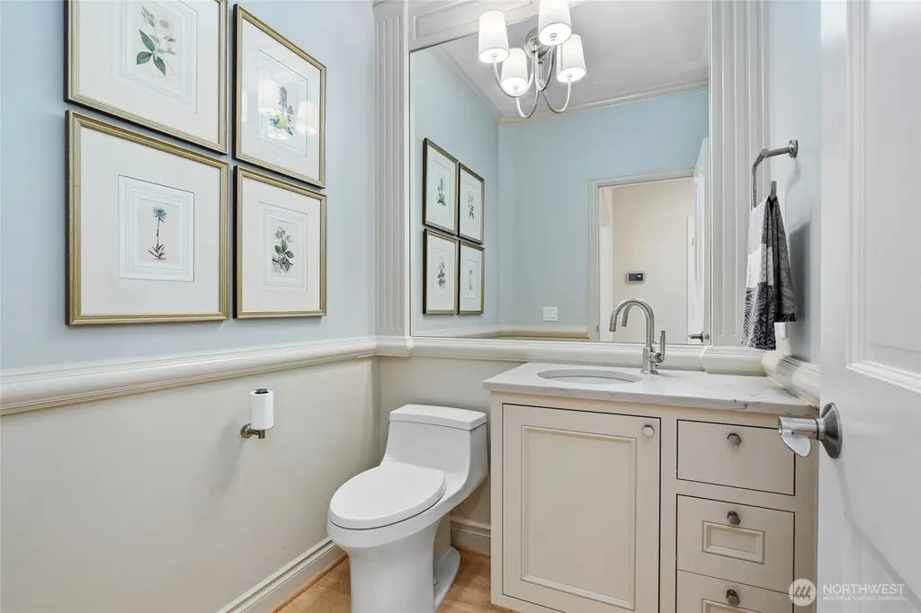 502 95th Avenue NE Bellevue WA 98004