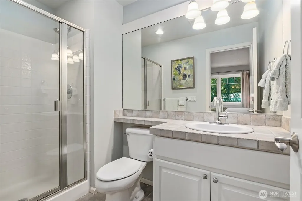 502 95th Avenue NE Bellevue WA 98004