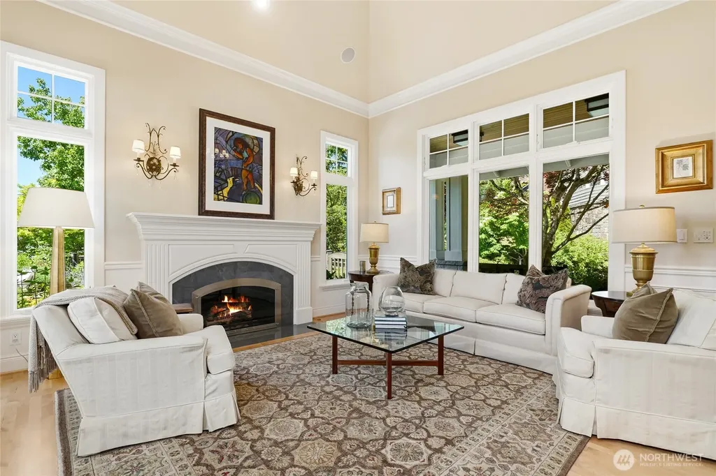 502 95th Avenue NE Bellevue WA 98004