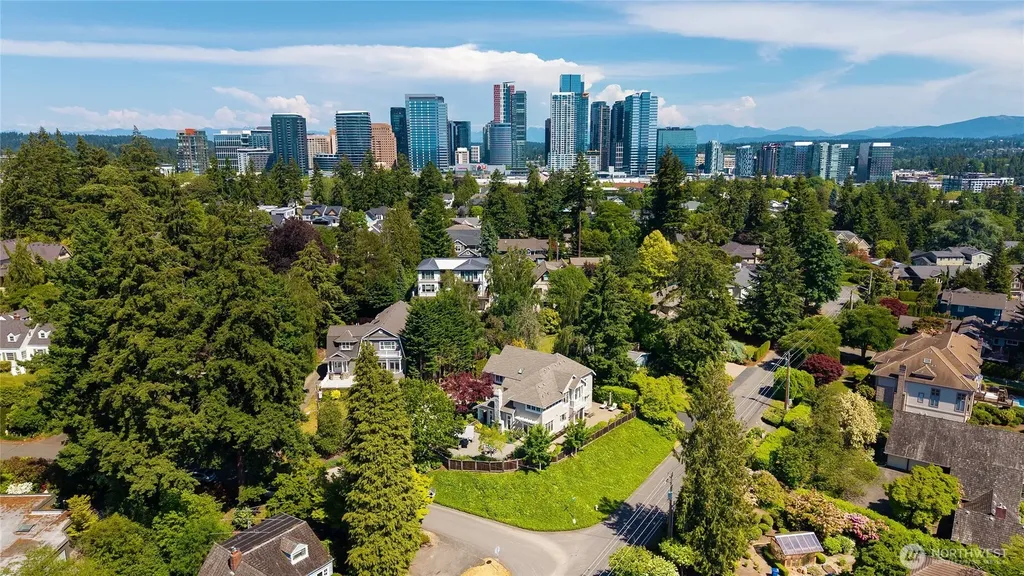 502 95th Avenue NE Bellevue WA 98004