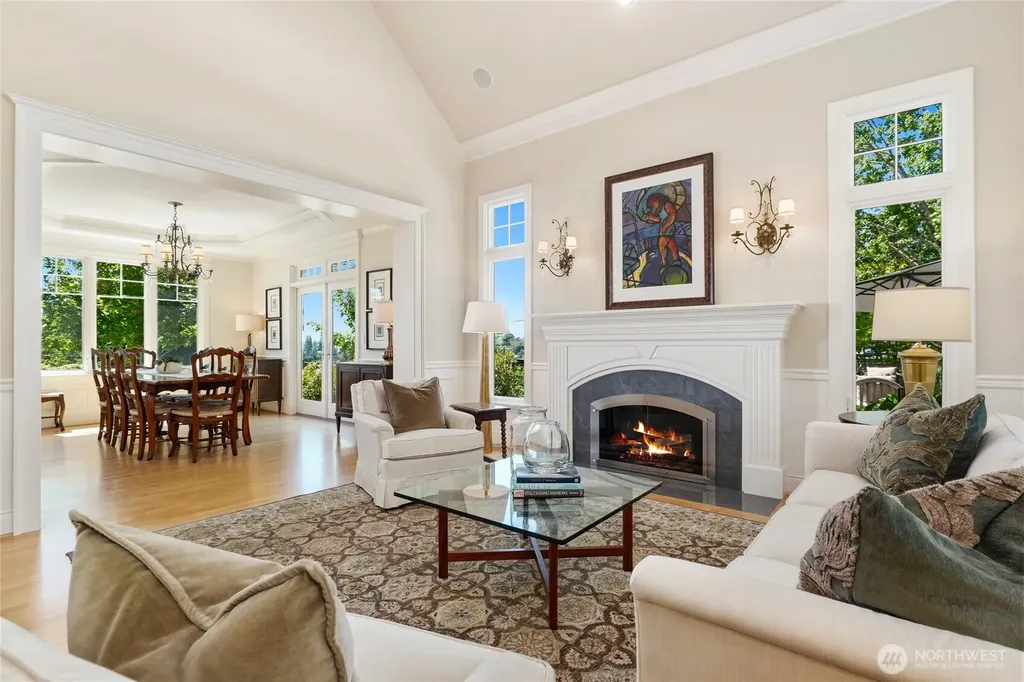 502 95th Avenue NE Bellevue WA 98004