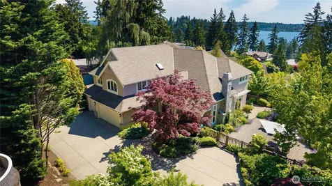 502 95th Avenue NE Bellevue WA 98004