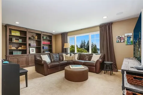 502 95th Avenue NE Bellevue WA 98004