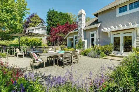 502 95th Avenue NE Bellevue WA 98004