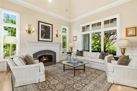 502 95th Avenue NE Bellevue WA 98004