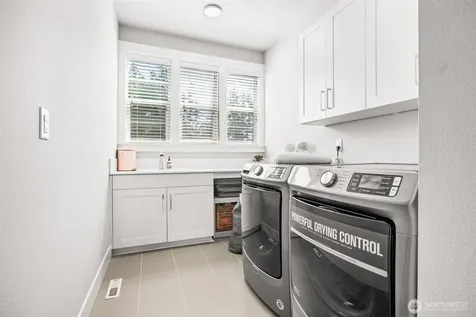21888 SE 5th Place Sammamish WA 98074