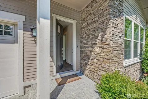 21888 SE 5th Place Sammamish WA 98074