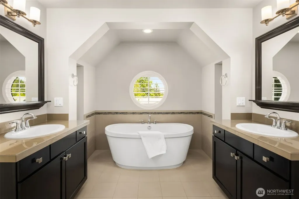 16159 SE 51st Place Bellevue WA 98006