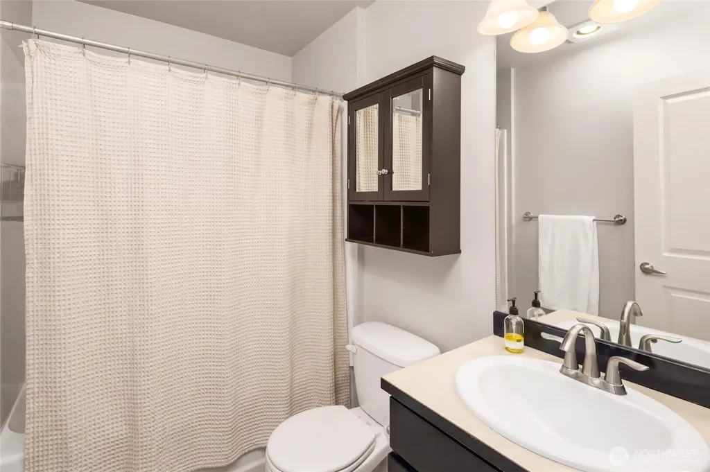 16159 SE 51st Place Bellevue WA 98006