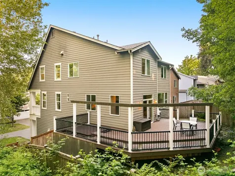 16159 SE 51st Place Bellevue WA 98006