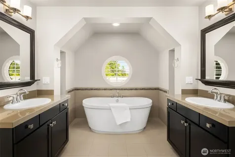 16159 SE 51st Place Bellevue WA 98006