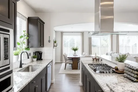 19012 105th Avenue E Puyallup WA 98374