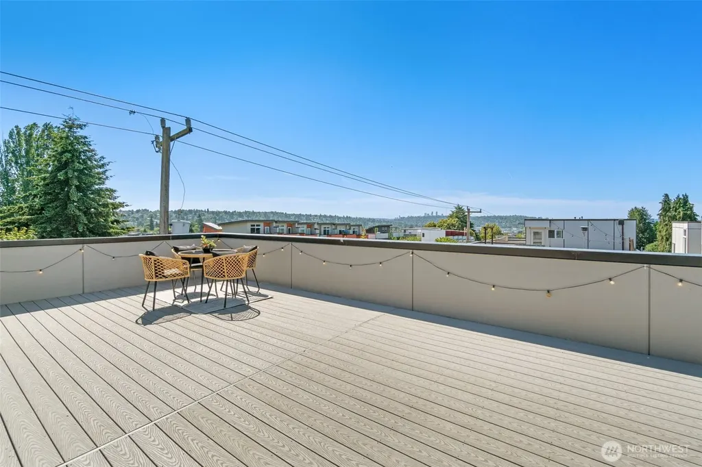 6747 15th Avenue NW Seattle WA 98117