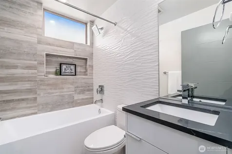 6747 15th Avenue NW Seattle WA 98117