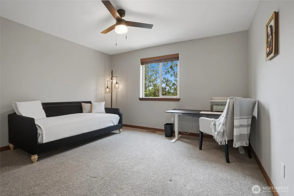 5124 NW Cannon Circle Silverdale WA 98383