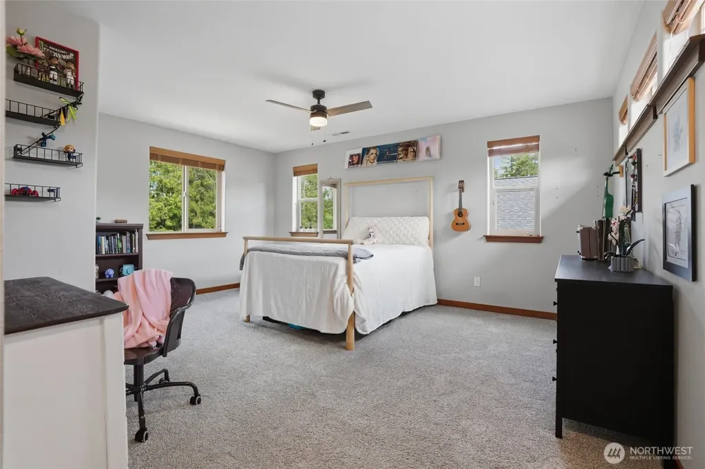 5124 NW Cannon Circle Silverdale WA 98383