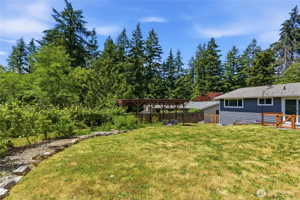 847 NE Michelle Court Bremerton WA 98311