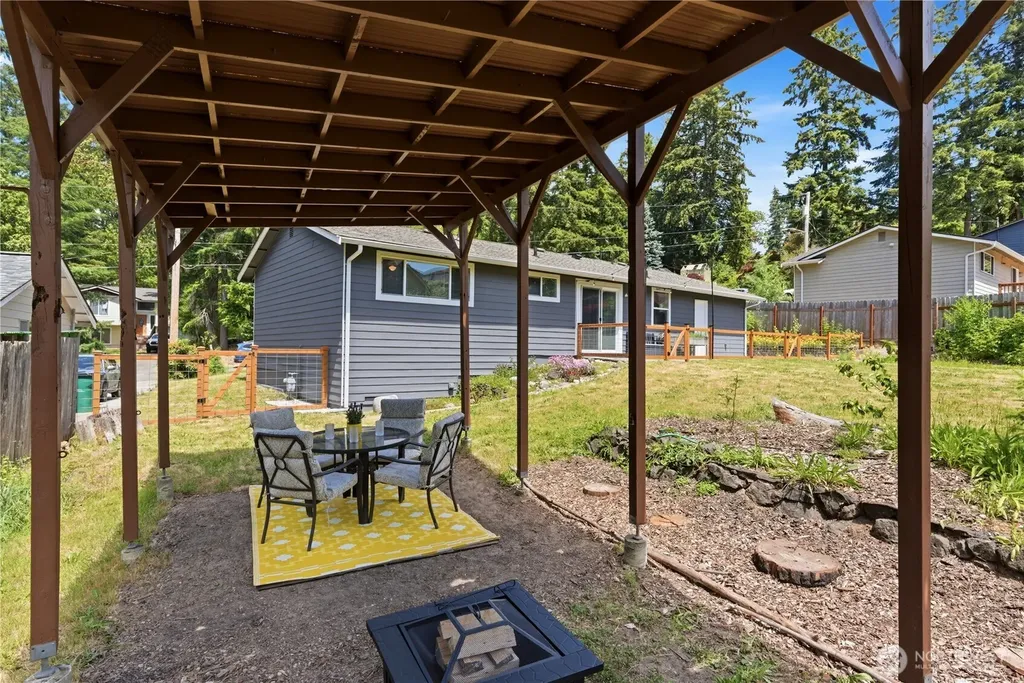 847 NE Michelle Court Bremerton WA 98311