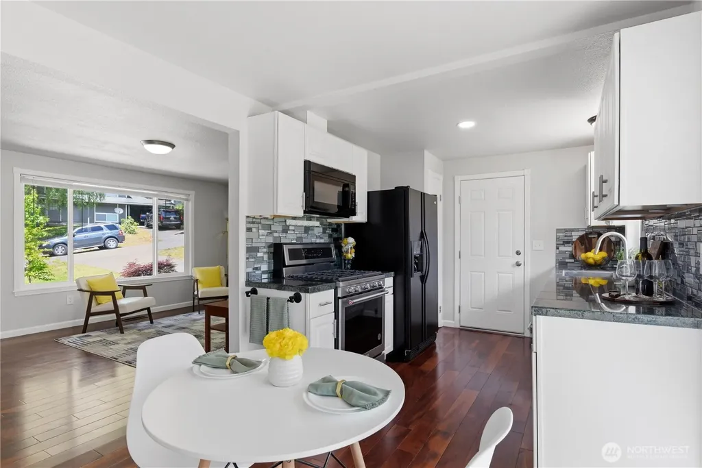 847 NE Michelle Court Bremerton WA 98311