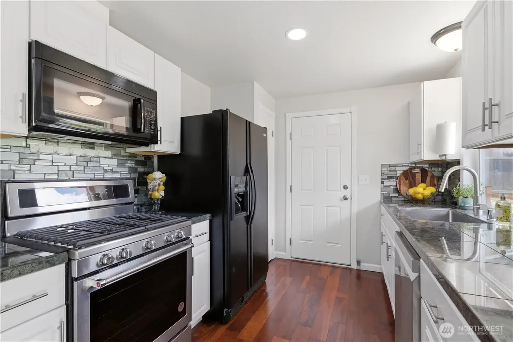 847 NE Michelle Court Bremerton WA 98311