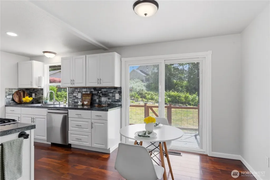 847 NE Michelle Court Bremerton WA 98311