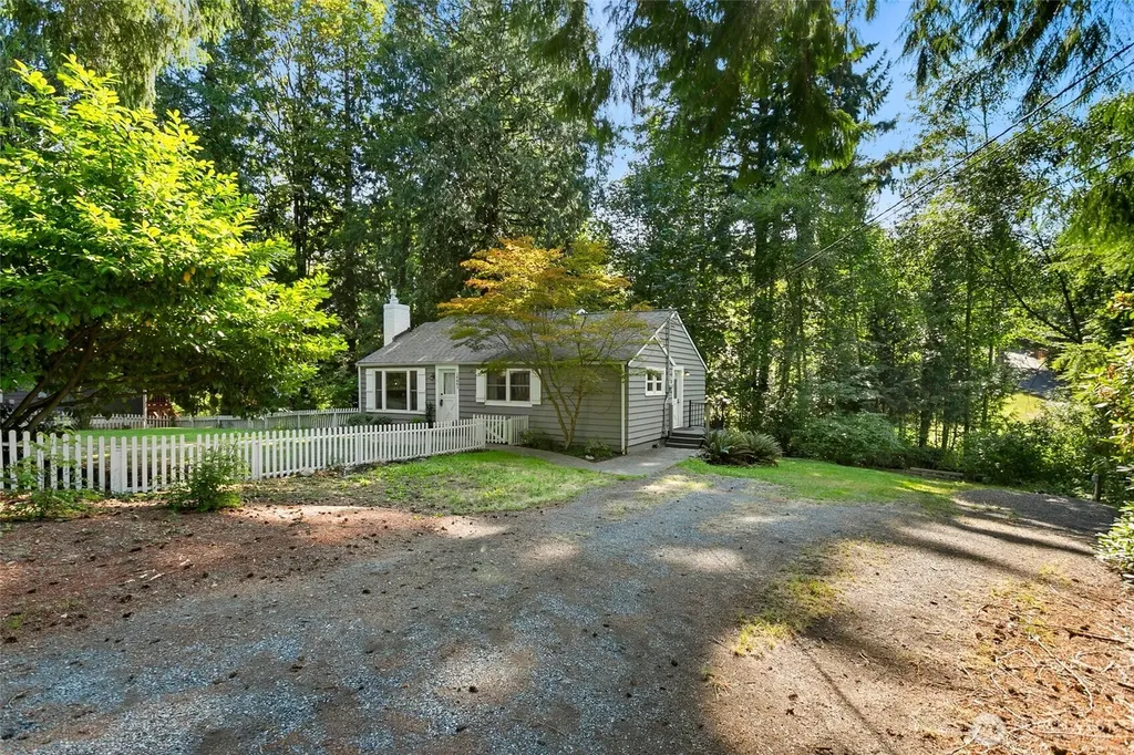 14841 88th Avenue NE Kenmore WA 98028
