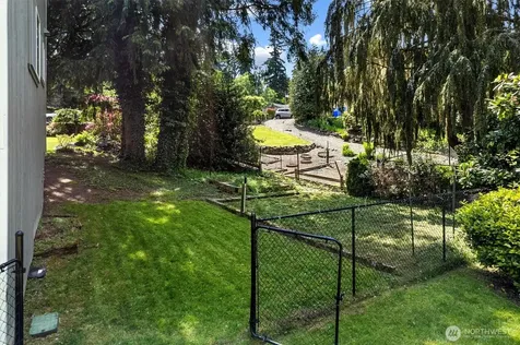 3519 27th Avenue SE Puyallup WA 98374