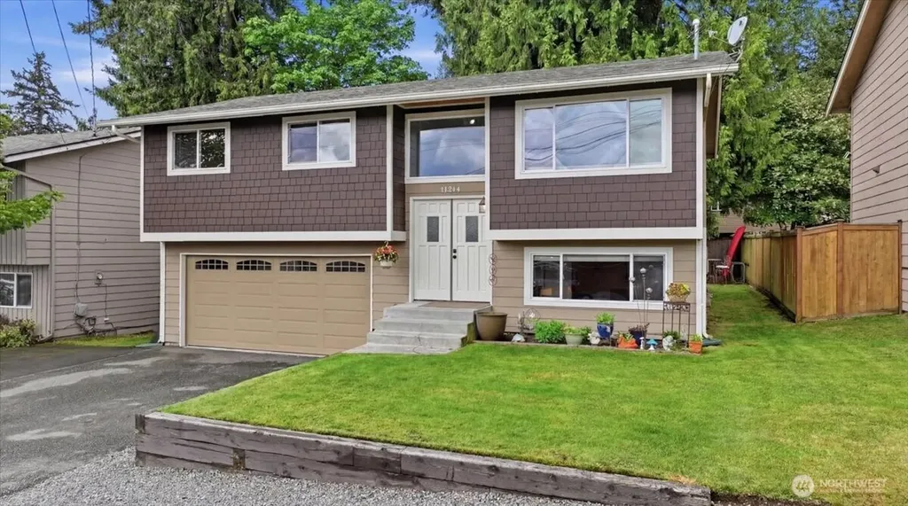 11314 E Ibberson Drive Everett WA 98208
