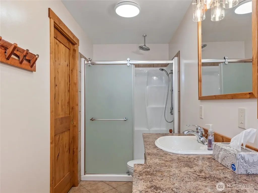 335 Tog Road Brinnon WA 98320