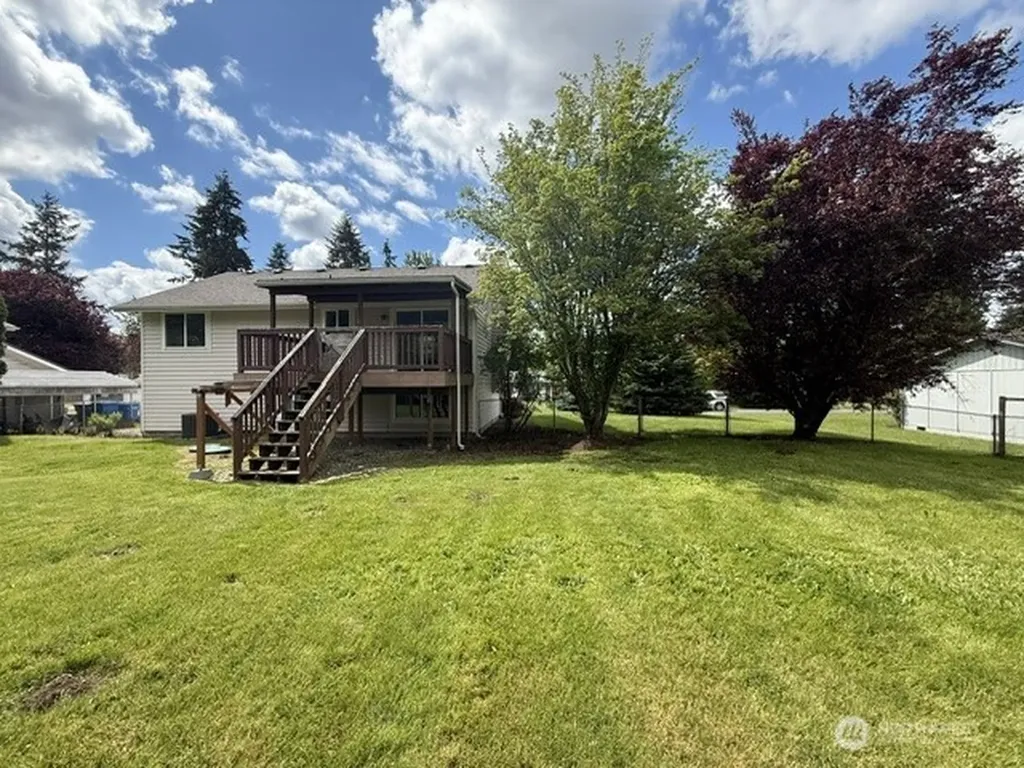 11407 240th Avenue Ct E Buckley WA 98321