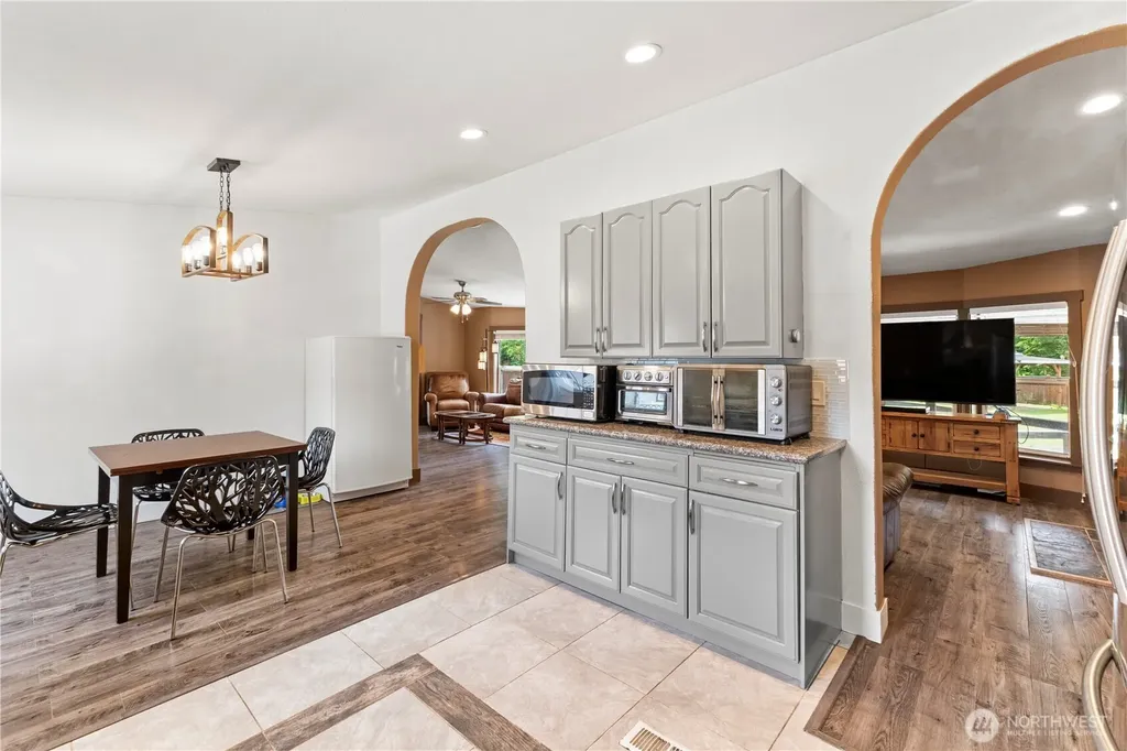 8324 Golden Valley Boulevard Maple Falls WA 98266