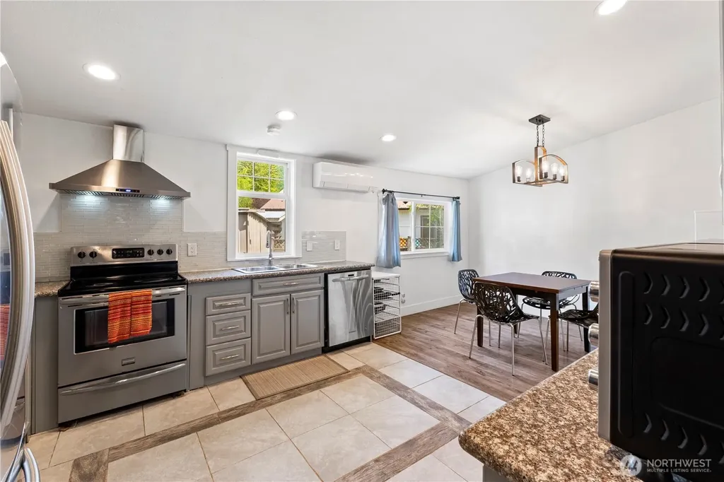 8324 Golden Valley Boulevard Maple Falls WA 98266