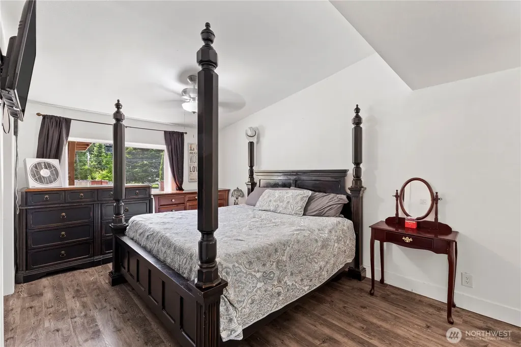 8324 Golden Valley Boulevard Maple Falls WA 98266