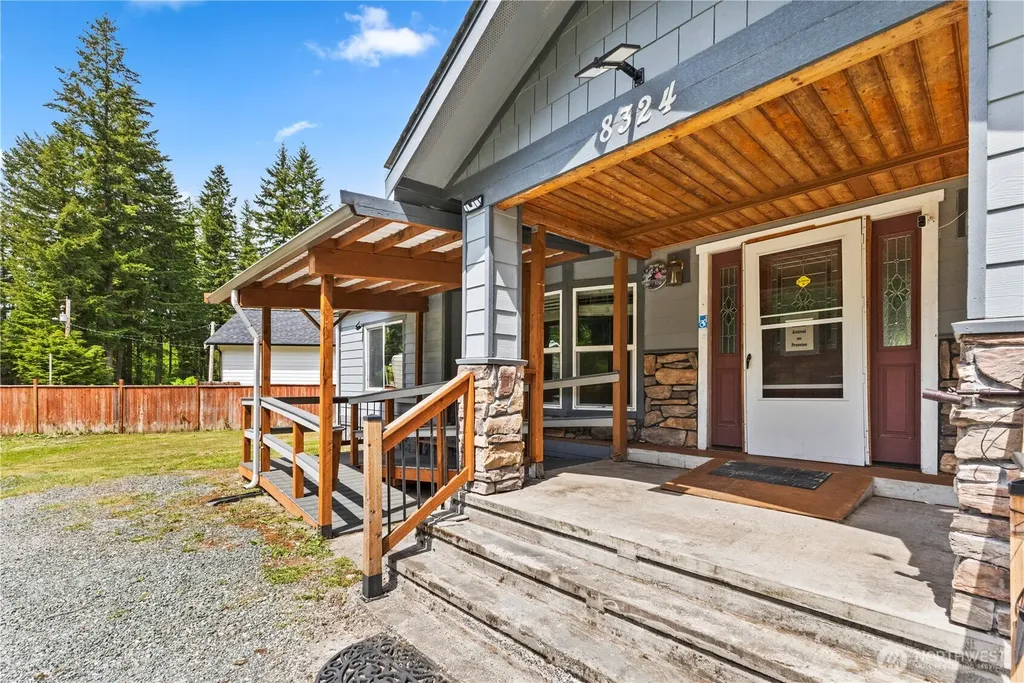 8324 Golden Valley Boulevard Maple Falls WA 98266
