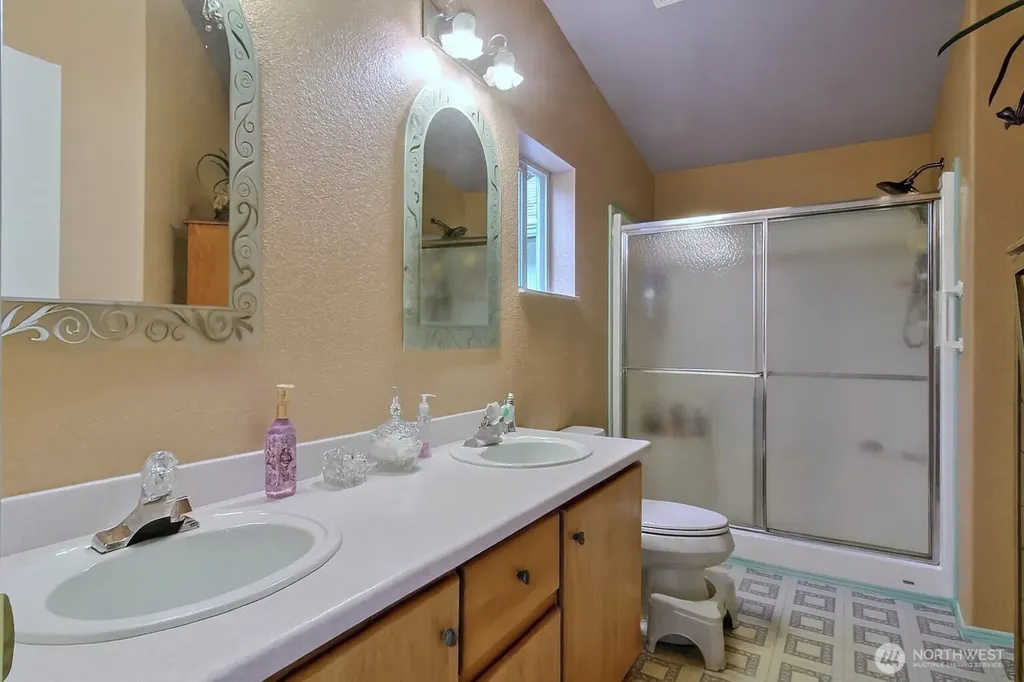 12801 108th Street Anderson Island WA 98303