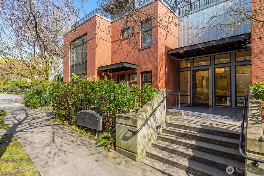 1 Ward Street Seattle WA 98109