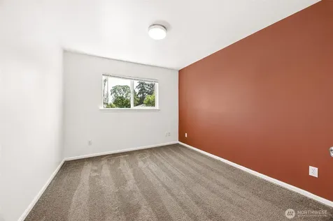 1702 S 94th Street Tacoma WA 98444