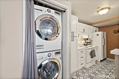 1415 2nd Avenue Seattle WA 98101