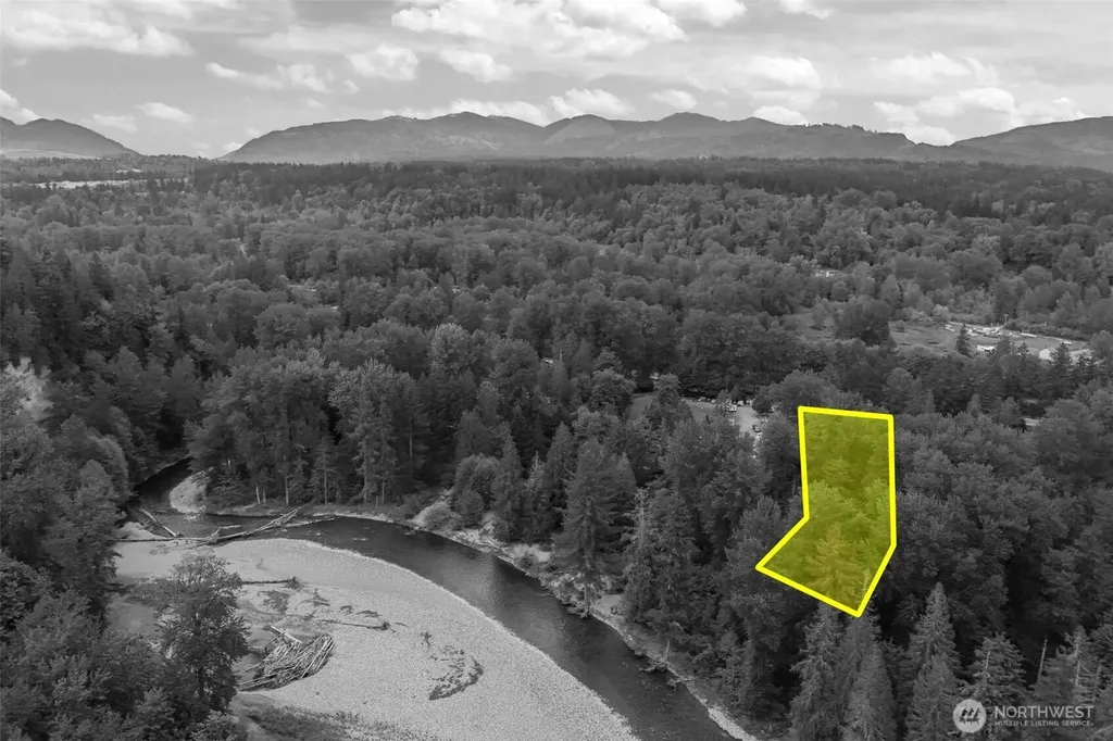 20707 Renton Maple Valley Road SE Maple Valley WA 98038