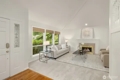 5889 NW Lac Leman Drive Issaquah WA 98027