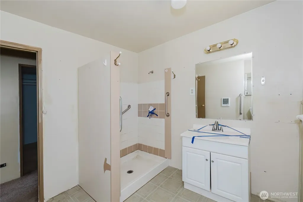 41 NE Salty Drive Belfair WA 98528