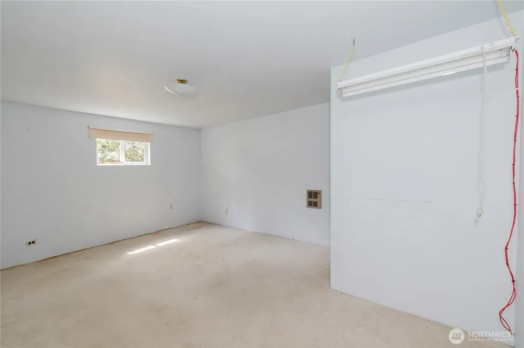 41 NE Salty Drive Belfair WA 98528