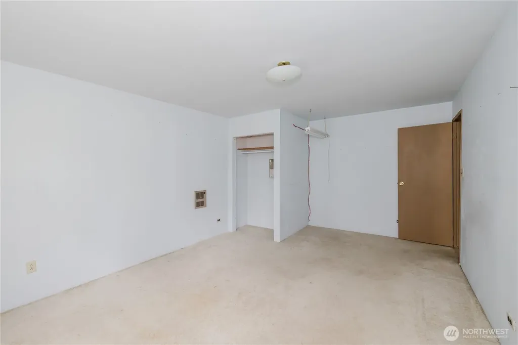 41 NE Salty Drive Belfair WA 98528