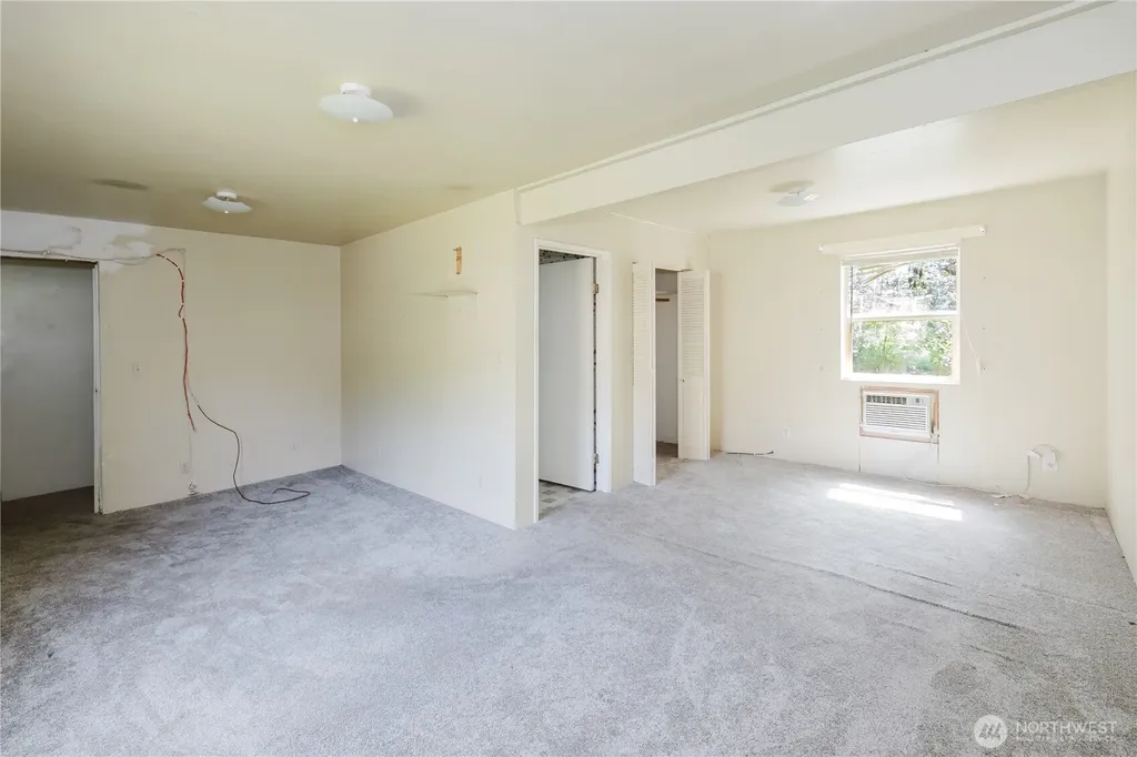 41 NE Salty Drive Belfair WA 98528