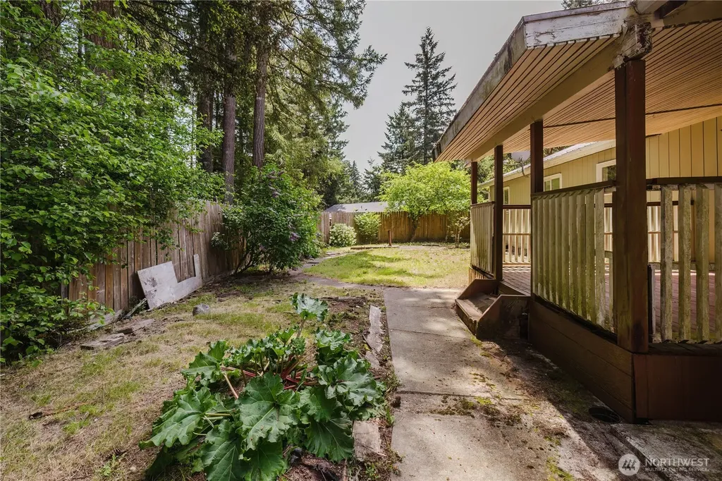 41 NE Salty Drive Belfair WA 98528