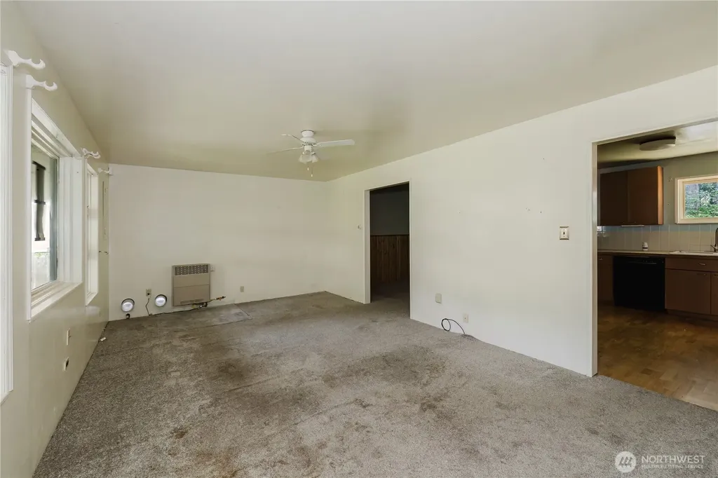 41 NE Salty Drive Belfair WA 98528