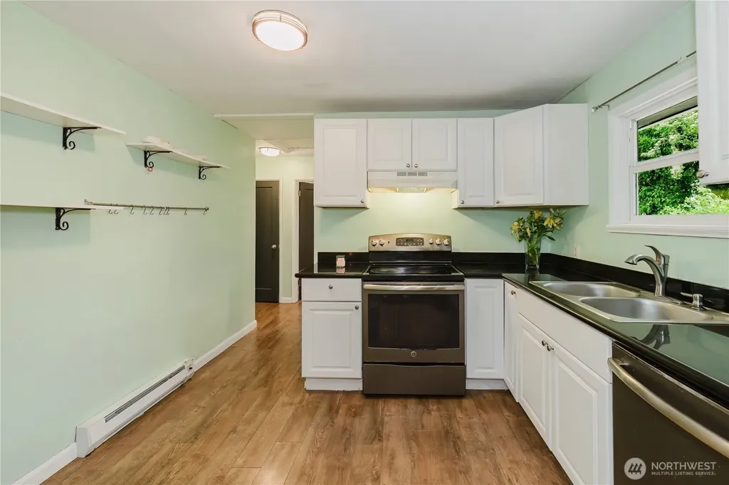 3415 9th Street Bremerton WA 98312
